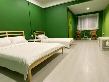 Grasshopper Bed and Cafe, Pak Kret, Thailand