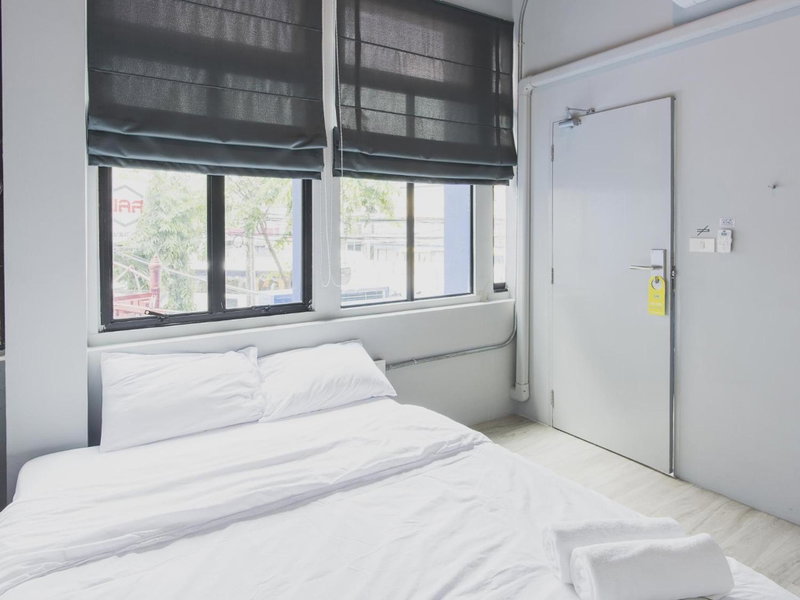Loftel Station Hostel, Bangkok, Thailand
