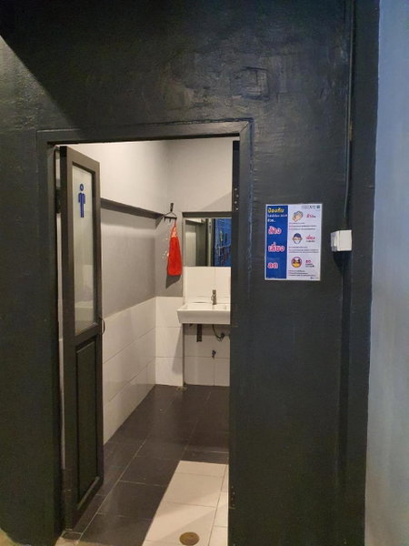 Loftel Station Hostel, Bangkok, Thailand