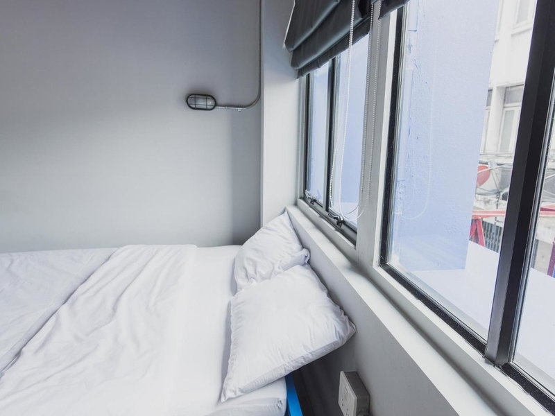 Loftel Station Hostel, Bangkok, Thailand