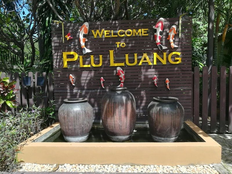 Pluluang Mansion, U Thong, Thailand