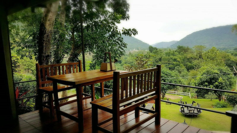 Baan Phuchalianglom, Suan Phueng, Thailand