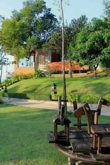Baan Phuchalianglom, Suan Phueng, Thailand