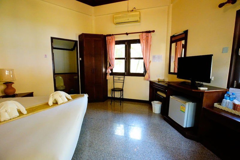 Coral Resort, Ko Chang, Thailand