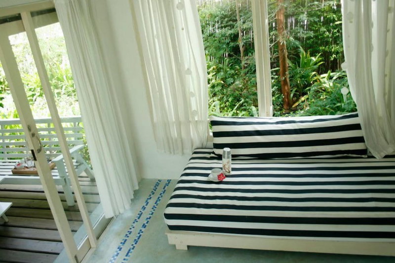 Brassiere Beach Resort, Sam Roi Yot, Thailand
