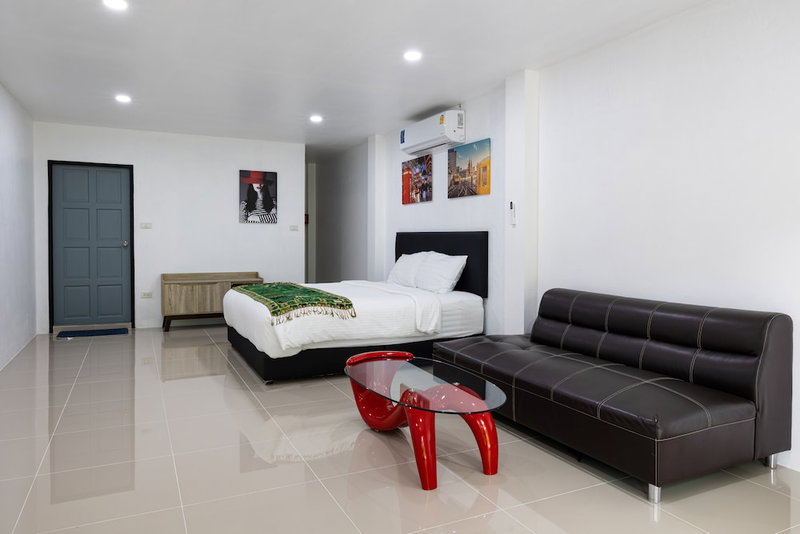 Villa Nap Dau 10 Bedrooms, Chalong, Thailand