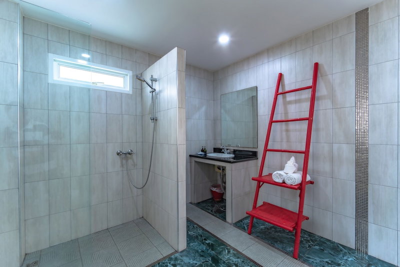 Villa Nap Dau 10 Bedrooms, Chalong, Thailand