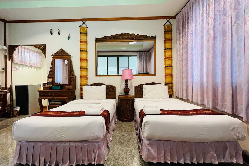 Baan Rim Kwai Paerimnam Resort, Sai Yok, Thailand
