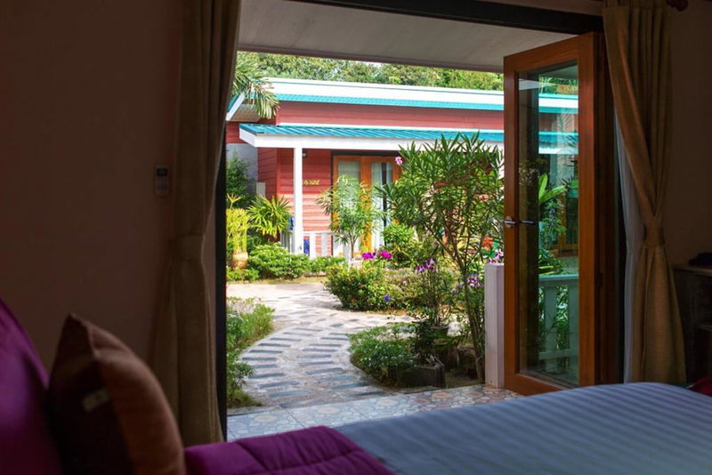 Thai Smile Bungalow, Ko Lanta, Thailand