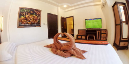 GOLDLAND Luxury Pool Villa Pattaya Walking Street 8 Bedrooms, Pattaya, Thailand