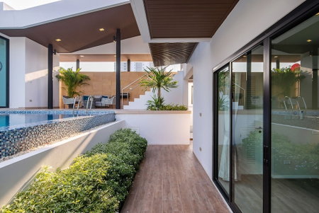 Movenpick Luxury Villa2FL/Private Pool, Sattahip, Thailand