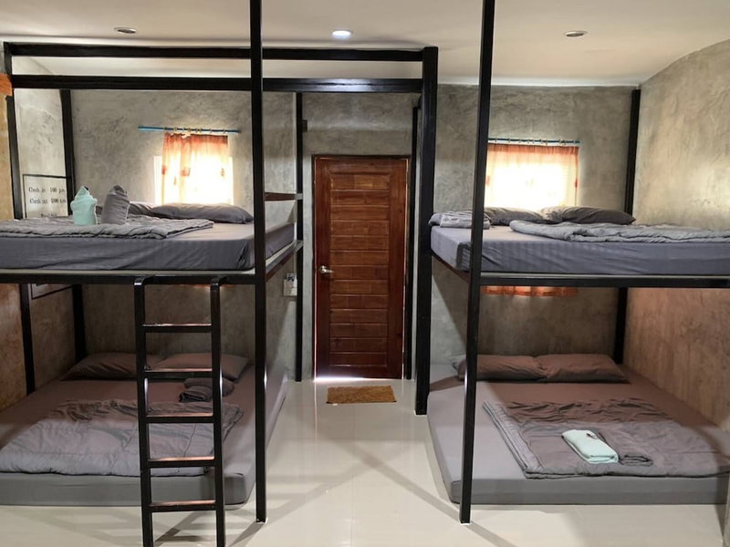 Rakchayanin Resort Koh Larn, Koh Lan, Thailand
