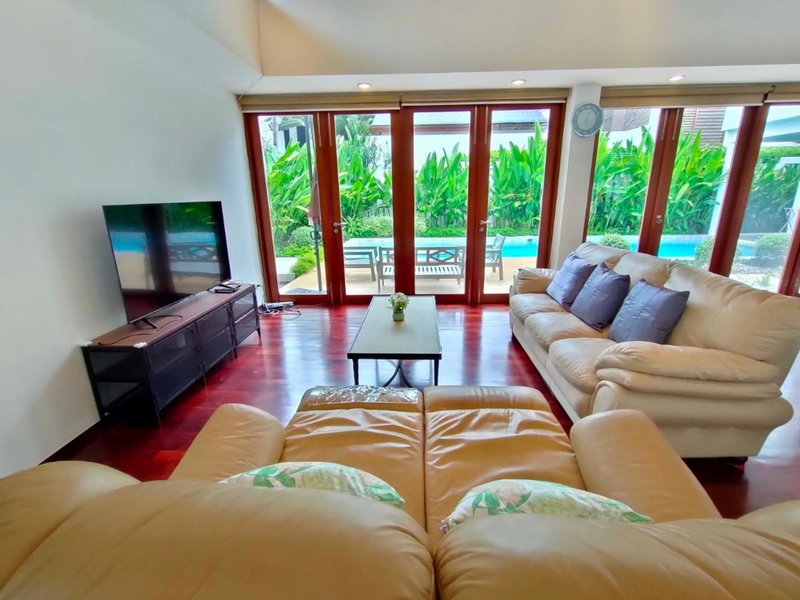 Pranaluxe 4 Bedroom Pool Villa C6, Pran Buri, Thailand