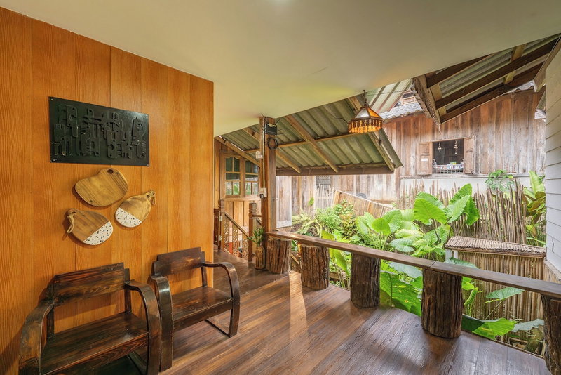 Monruamsuk Homestay Cafe And Bistro, Mae On, Thailand