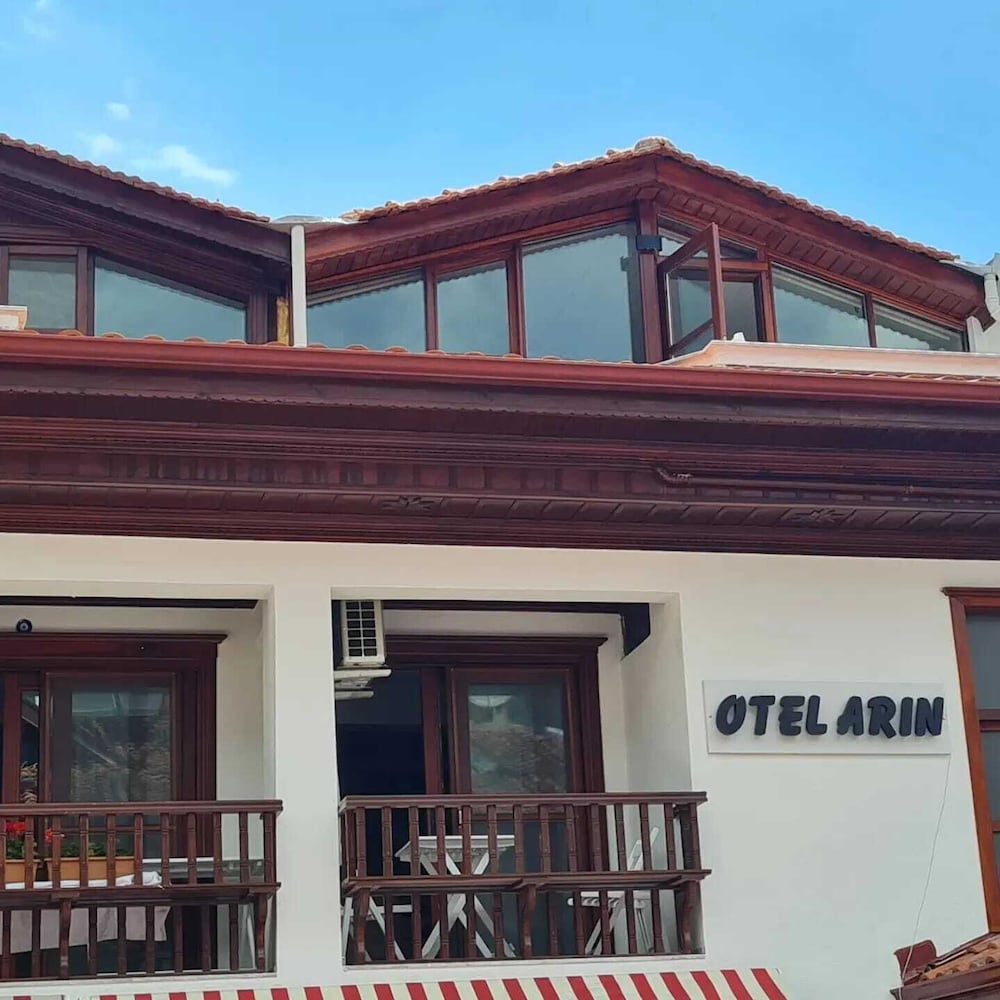 Hotel · Otel Arın, Ula
