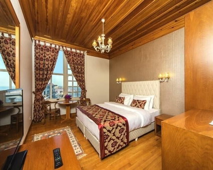 Mom Hotel, Adalar, Turkey