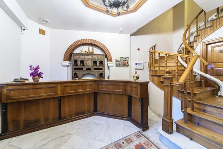 Mom Hotel, Adalar, Turkey