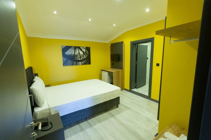 Roy Otel, Akcay, Turkey