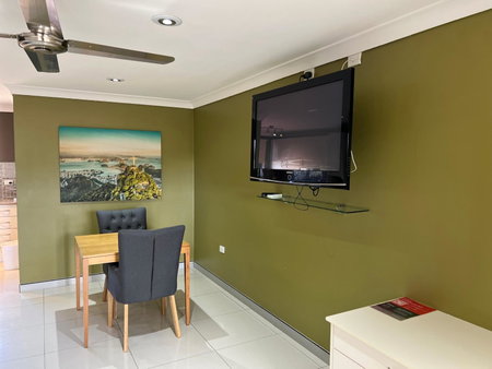 Tumut Valley Motel Pet Friendly, Tumut, Australia