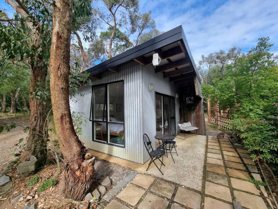 Bellshala bungalow, Australia