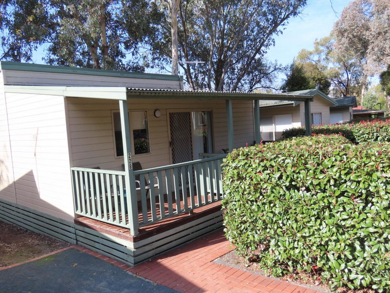 Albury Gardens Tourist Park, Lavington, Australia