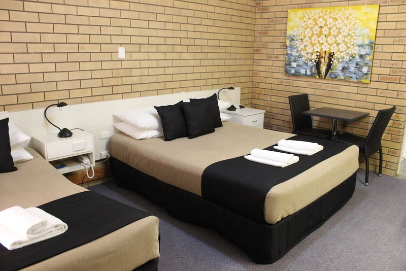 Golden Harvest Motor Inn, Moree, Australia