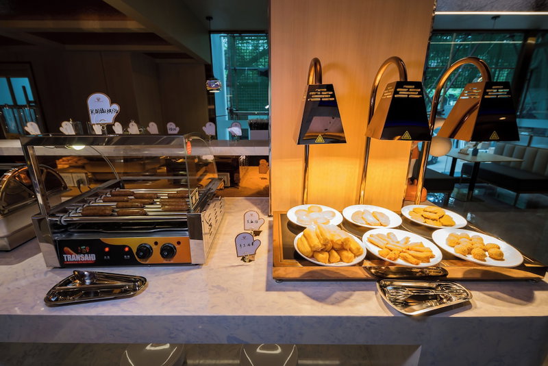 Dequan Luxury Hotel, Beijing, China