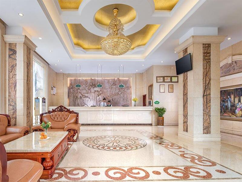 Vienna Hotel Longgang Nanlian, Longgang, China