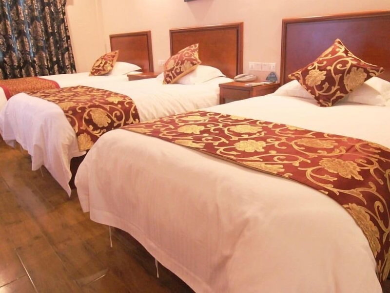 GreenTree Inn Huangshan TangKou Town Scenic Spot South Gate Transfer Center Hotel, Huangshan, China