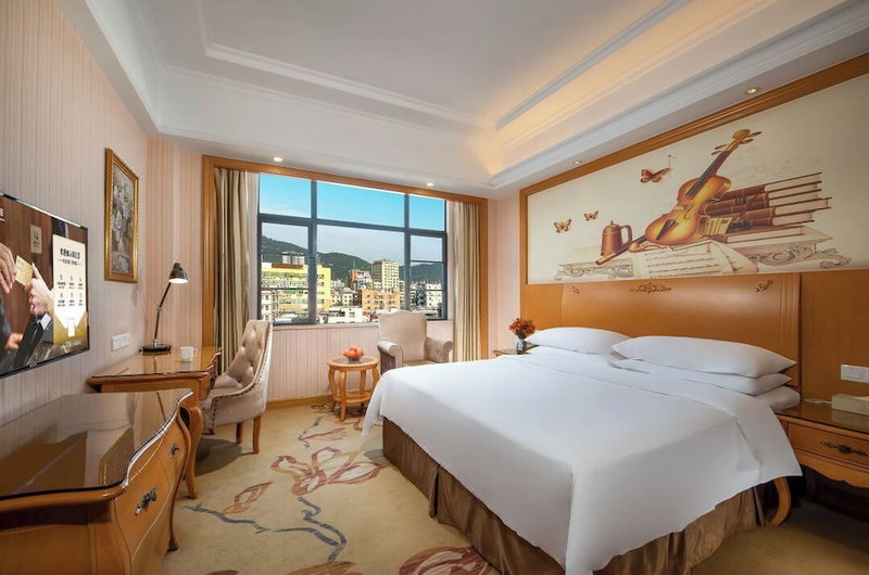 Vienna International Hotel (Shenzhen Airport Hangcheng), Shenzhen, China