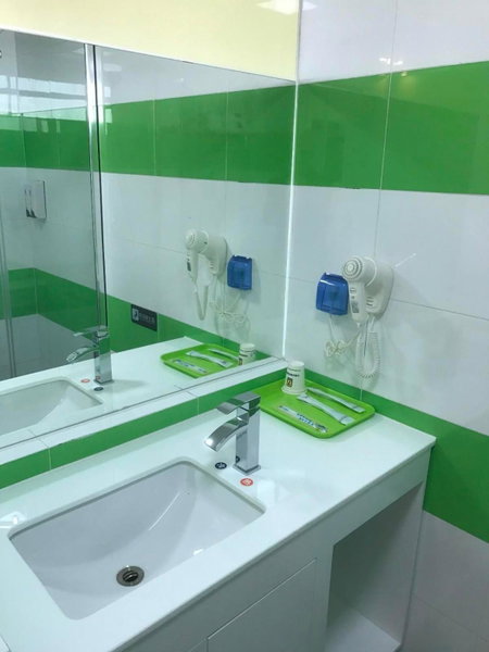 7 Days Inn (Hangzhou Xiaoshan Airport West Gate), Hangzhou, China