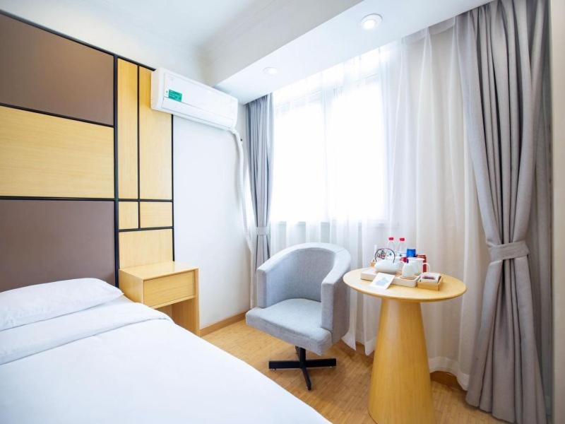 GreenTree Inn ShangHai SongJiang SongDong Business Hotel, Songjiang, China