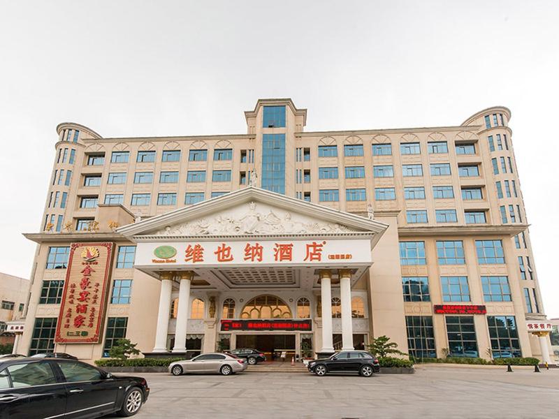 Vienna Hotel Shenzhen View Lake Park, Shenzhen, China