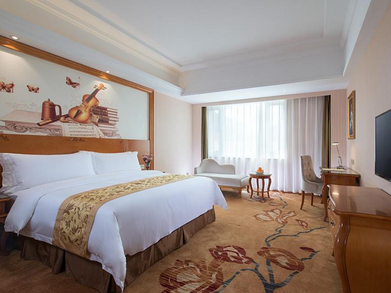 Vienna International Hotel Guangzhou Xintang Jean Fangzhicheng, Guangzhou, China
