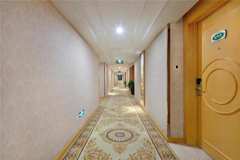 Vienna Hotel Zhengzhou Zhongyuan Futa, Zhengzhou, China