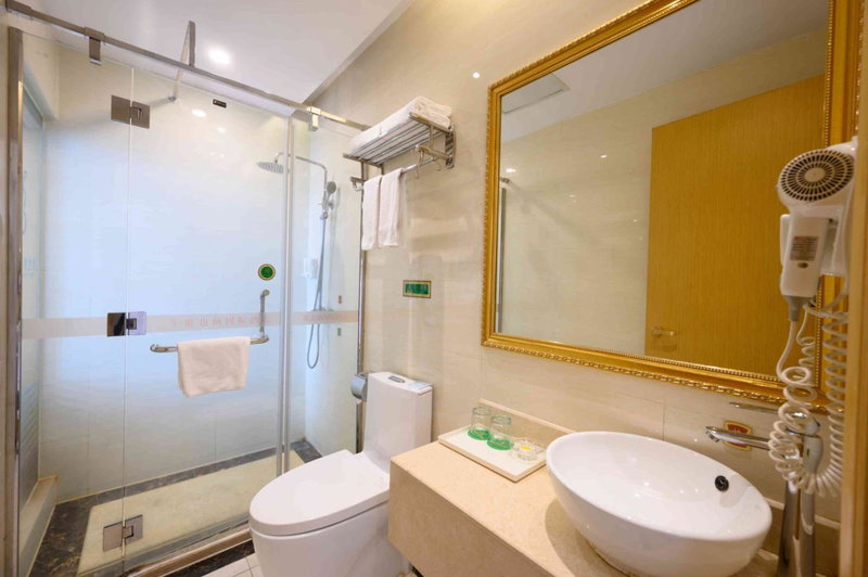 Vienna International Hotel Shanghai Malu Station, Jiading, China