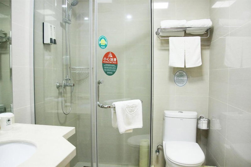 GreenTree Inn Nantong Qidong Bus Station Express Hotel, Nantong, China