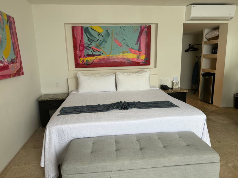 Delfin Beachfront Resort - Downtown Puerto Vallarta Optional All-Inclusive, Puerto Vallarta, Mexico