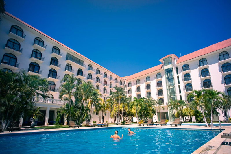 Hotel Caracol Plaza, Puerto Escondido, Mexico