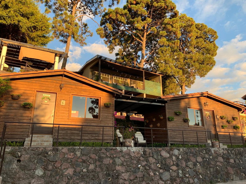 Cabañas Tr'eje, Valle de Bravo, Mexico