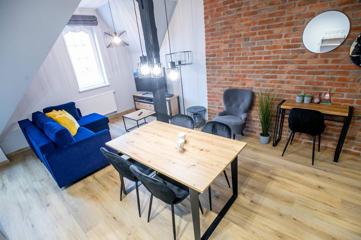 Loft 33, Poland