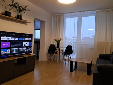 Kawalerka 28m Salon Z Kuchnią Centrum Nowy Sącz, Nowy Sącz, Poland