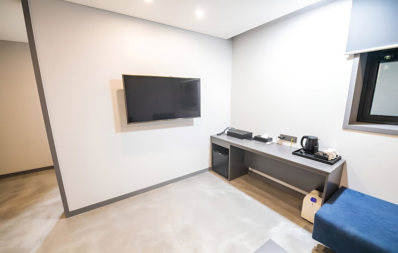 Hotel Society, Busan, South Korea