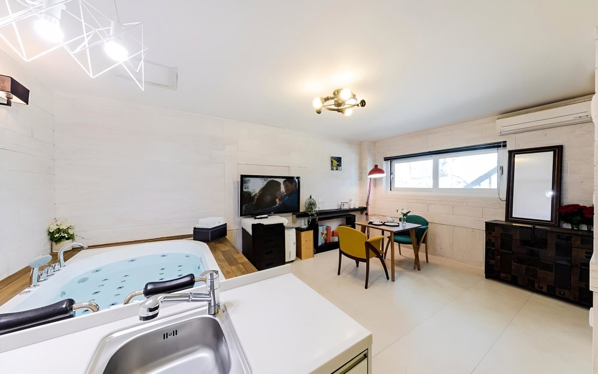 Daebudo Illua Pension, South Korea