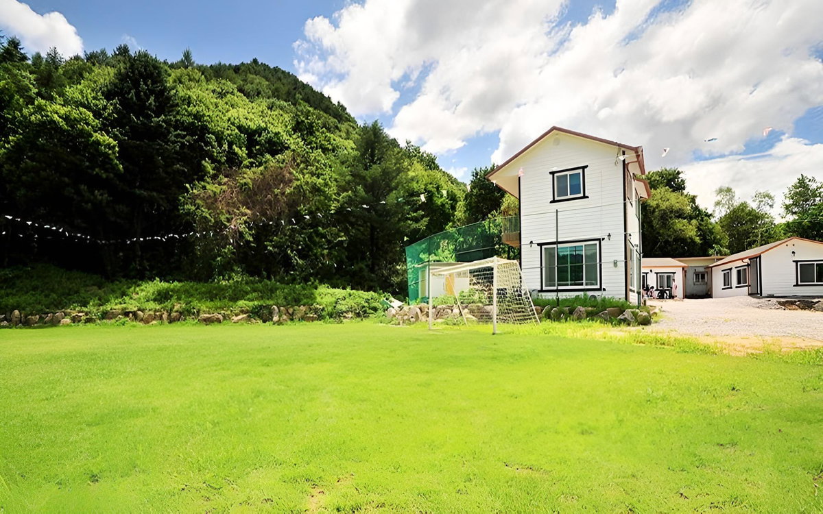 Hotel · Gapyeong Jandigujang Pension, Gapyeong