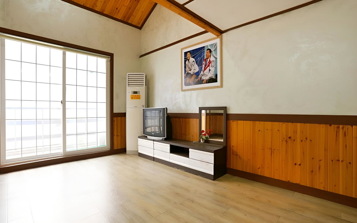 Yeongwol Donggang Close Pension, South Korea