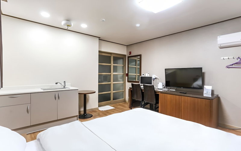 Hyundae Motel, Gangneung, South Korea