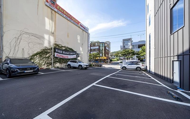 R&B Business Hotel, Yeosu, South Korea