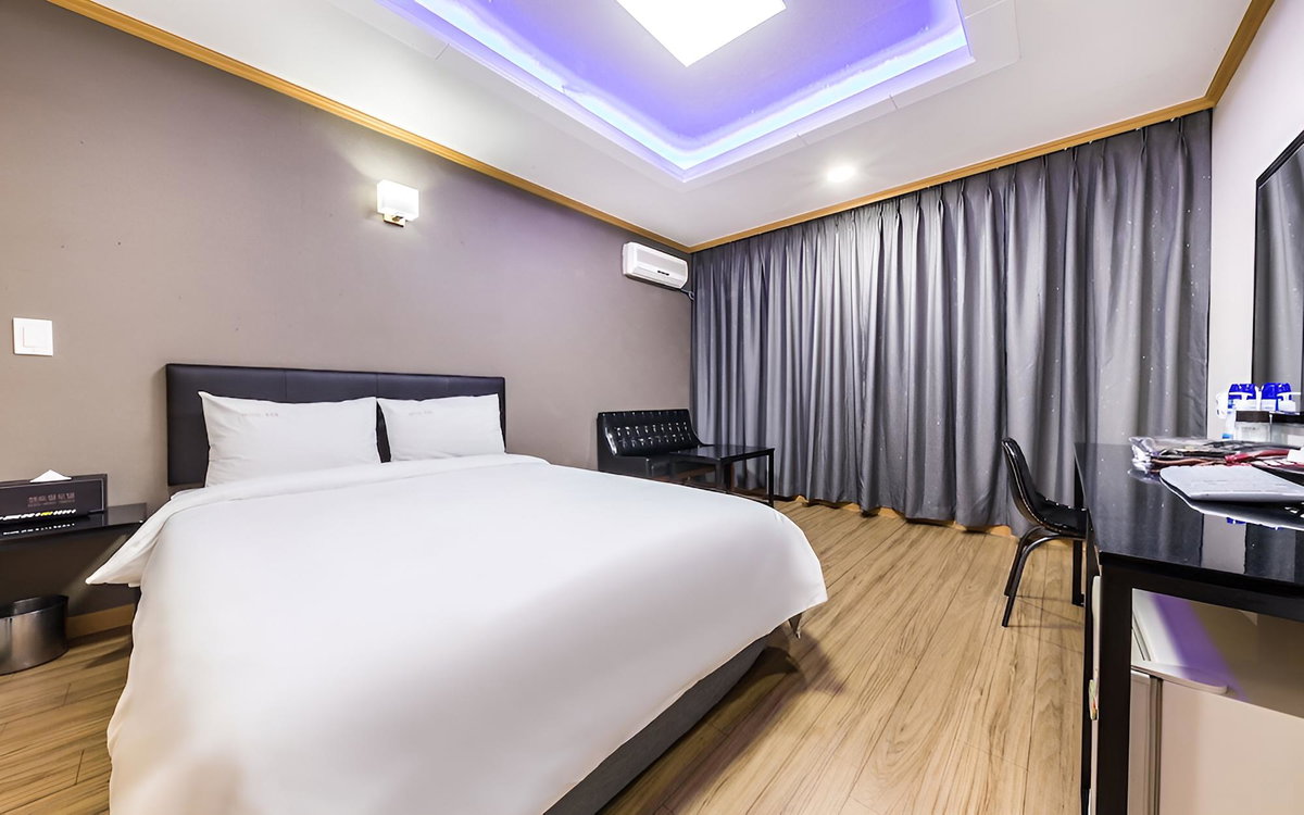 Hotel · Gangneung Central, Gangneung