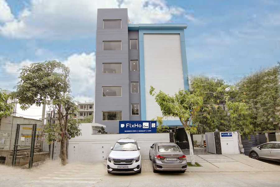 Flxho Royal Orbit - Cyber City, Gurugram, India